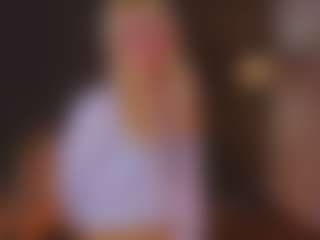 RegeniaPellecchia's Live Sex Cam Show
