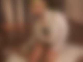 RegeniaPellecchia's Live Sex Cam Show