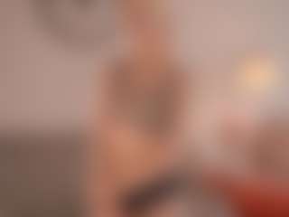 Live cam show with RegeniaPellecchia - Body Massage on Free Soda