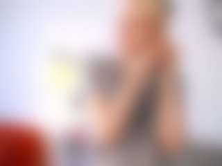 Live cam show with RegeniaPellecchia - Moaning on mypornchat.com