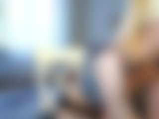 Live-Cam-Show mit RegeniaPellecchia - Camel Toe auf Camsoda