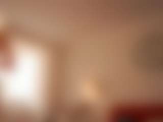 Live cam show with RegeniaPellecchia - Moaning on Camsoda