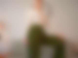 Live cam show with RegeniaPellecchia - Milk on Camsoda