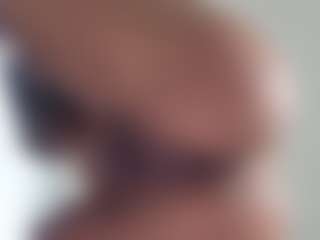 Sweet-Pleasures's Live Sex Cam Show