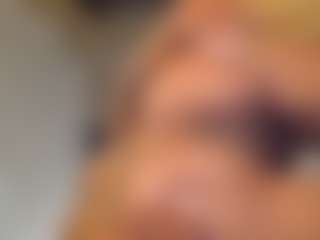 Sweet-Pleasures's Live Sex Cam Show