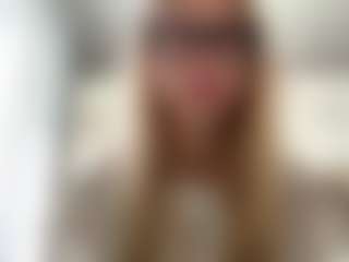 TwannaParrott's Live Sex Cam Show