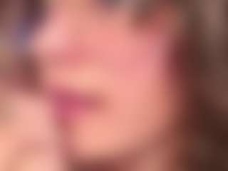 Venuzz-99's Live Sex Cam Show