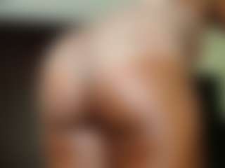 Live cam show with diosa - Ebony Shaved Pussy on TastyBlacksLive
