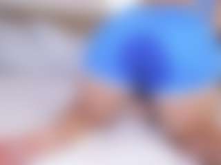 Live cam show with LilyMinx - Brown Hair on Cam Slut
