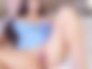 Live cam show with LilyMinx - Shaved Pussy Brown Hair on Camiplay Live