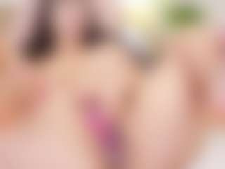 Live cam show with LilyMinx - College Brown Hair on 1on1-livenow