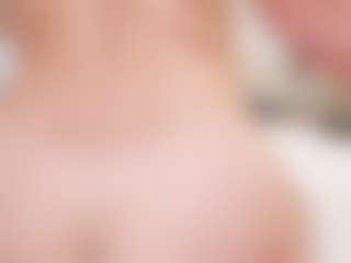 Live cam show with LilyMinx - Amateur Brown Hair on Camsoda