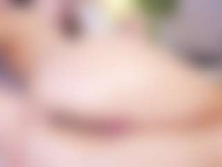 Live cam show with LilyMinx - Brown Eyes Brown Hair on liverealitysex.com