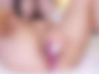 Live cam show with LilyMinx - Squirt Toys on CamwithHer