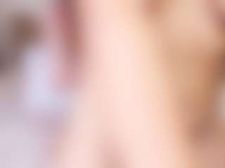 Live cam show with LilyMinx - Shaved Pussy Brown Hair on Camsoda