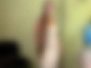Live cam show with Dorian - Athletic Shaved Pussy on Camsoda