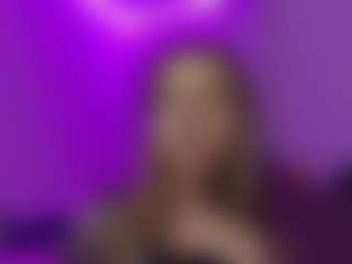 Live cam show with HaleySanmartin - Skinny on Camsoda