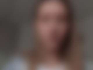 Live cam show with Anna - Gray Eyes on CamClone