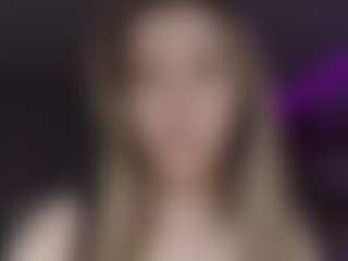 Live cam show with Anna - Genital Piercings on instabang