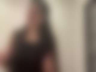 Live cam show with Izabel - Fetish MILF on Mixed Magazine Live