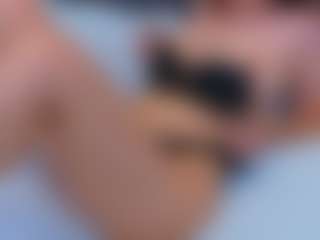 Live cam show with JessicaaMoore - Brown Hair MILF on Camsoda