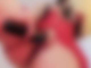 Live cam show with KiimTyler - Shaved Pussy Brown Hair on hornycams.live