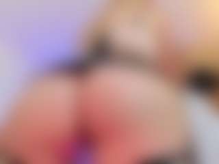 KiimTyler's Live Sex Cam Show