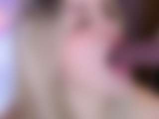 KiimTyler's Live Sex Cam Show