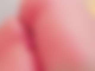 Live cam show with KiimTyler - Shaved Pussy Brown Hair on Hubzter Live