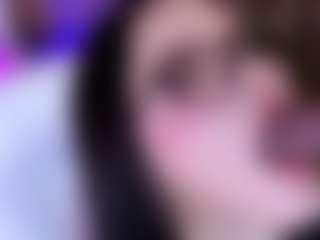 Live cam show with KiimTyler - Short on sexylivex.com