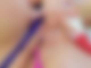 KiimTyler's Live Sex Cam Show
