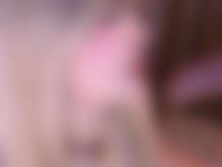 Live cam show with KiimTyler - Shaved Pussy on sexylive.show