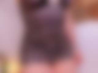 KiimTyler's Live Sex Cam Show