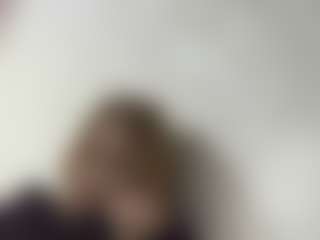 Live cam show with LydiaGrzybowski - Yoga on Milfs Live