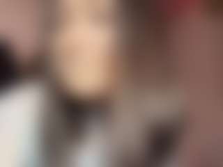 MadieBazzel's Live Sex Cam Show