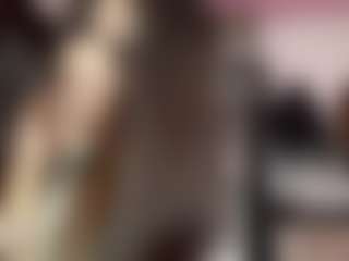 Live cam show with MadieBazzel - Ass Clapping on CamClone