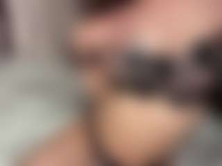 Pokaz na żywo z MadieBazzel - Public Brown Hair na Camsoda