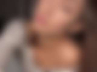 Live cam show with MadieBazzel - Public Brown Hair on Camsoda