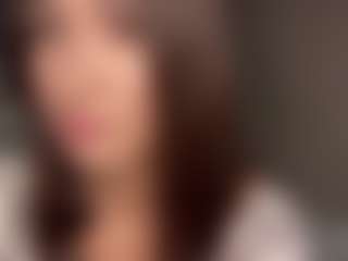 Live cam show with MadieBazzel - Facial Piercings on Soda Cam