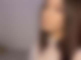 Live cam show with MadieBazzel - Hairy Pussy Brown Hair on Camsoda