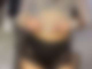 MadieBazzel's Live Sex Cam Show