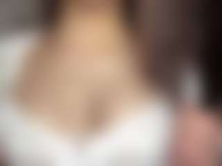 Live cam show with MadieBazzel - Public Brown Hair on xfollow cams