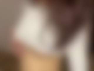 Live cam show with MadieBazzel - Normal on xDating
