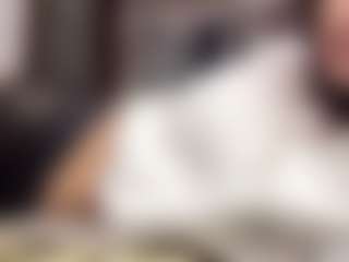 Live cam show with MadieBazzel - Anal on Camsoda