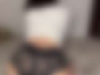 MadieBazzel's Live Sex Cam Show