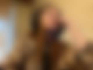 Live cam show with MariTown - Skinny on camtv