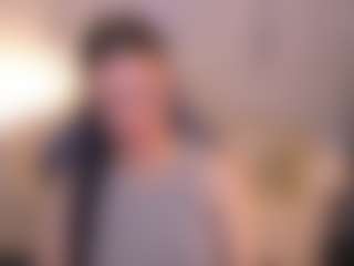 MissSonyaShy's Live Sex Cam Show