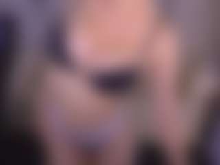 MissSonyaShy's Live Sex Cam Show