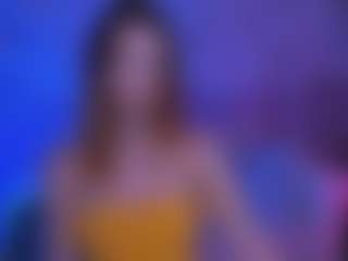 Spettacolo in cam dal vivo con oddysweat - Striptease su Camsoda