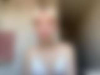 Live cam show with SeemaColonna - New Lovense on Camsoda